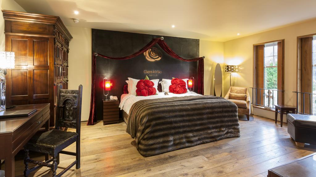 Glenskirlie Castle Hotel