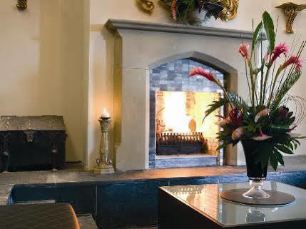 Glenskirlie Castle 4*