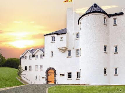 Glenskirlie Castle Hotel